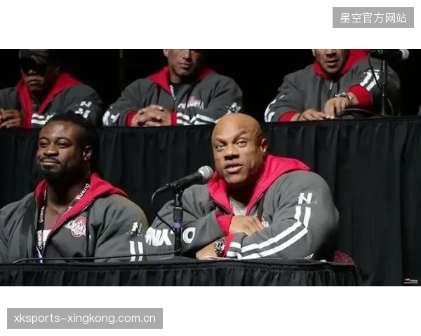 世界拳王赛拒握手！赛前发布会火药味十足，真相背后隐藏了多少秘密？
